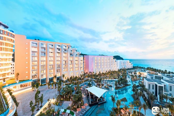 PREMIER RESIDENCES PHU QUOC EMERALD BAY 4*